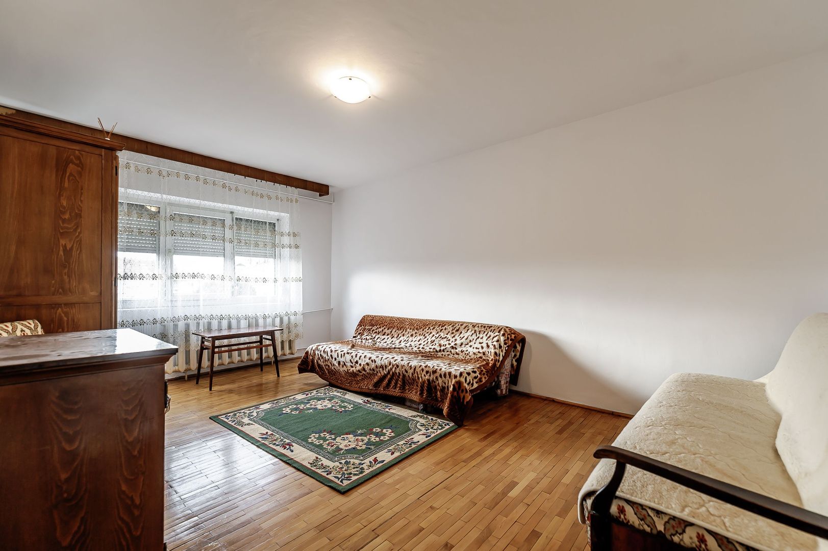 De vânzare apartament 2 camere decomandat lângă malul Mureșului - Poză 3