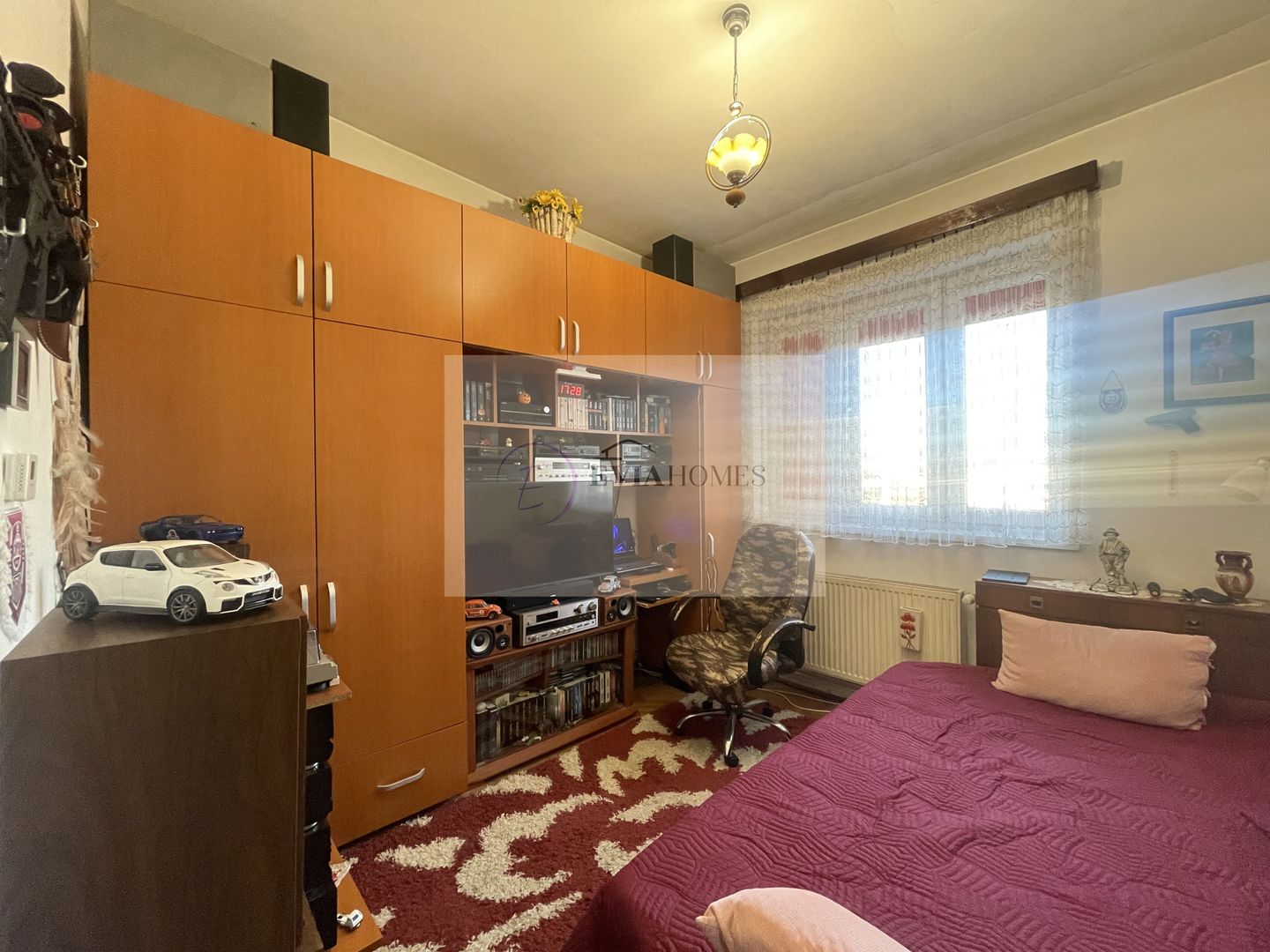 3 camere/ zona Facultatii de Litere / Parcare in curte - Poză 4