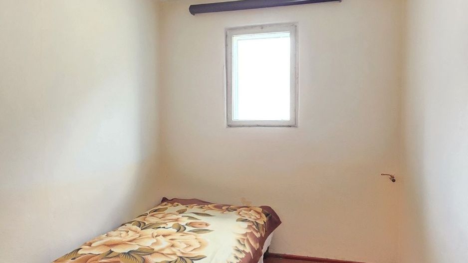 VILĂ INDIVIDUALĂ P+1E, cu teren 400 mp, VASLUI - zona COPOU; - Poză 9