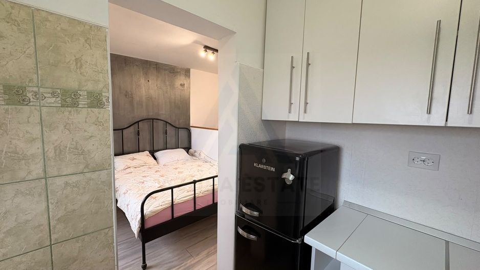 Studio renovat cu balcon inchis si bucatarie separata pe Siretului - Poză 5