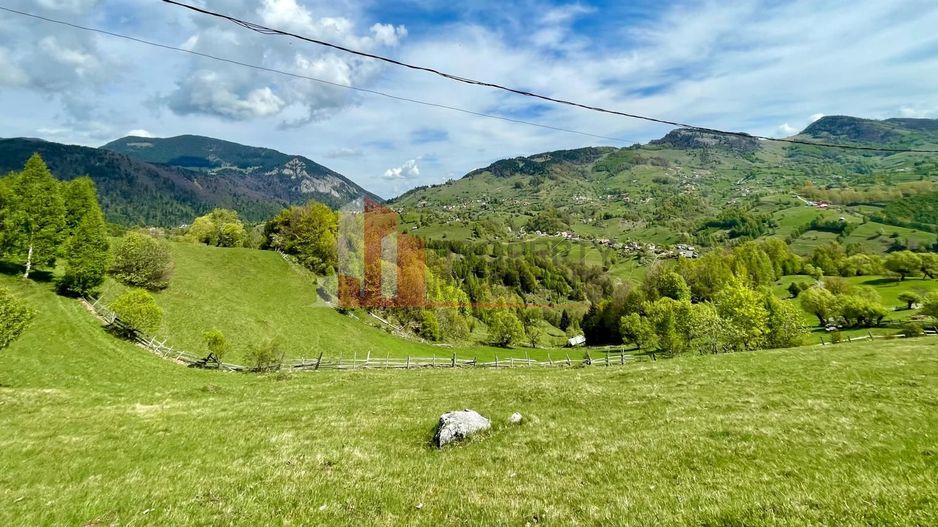 Teren in sat Pestera, comuna Moeciu. - Poză 4