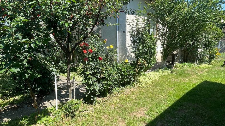 Casa ,curte și gradina.Teren cu 2700 mp. - Poză 8