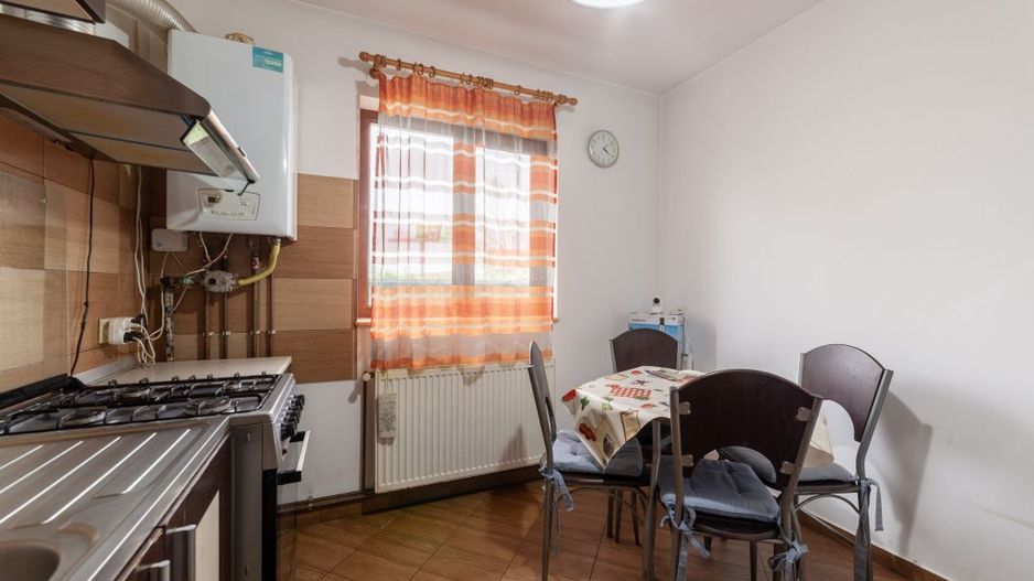 Casa in Albota, 3 dormitoare, curte 456 mp | Zona linistita, aproape de Pitesti! - Poză 6
