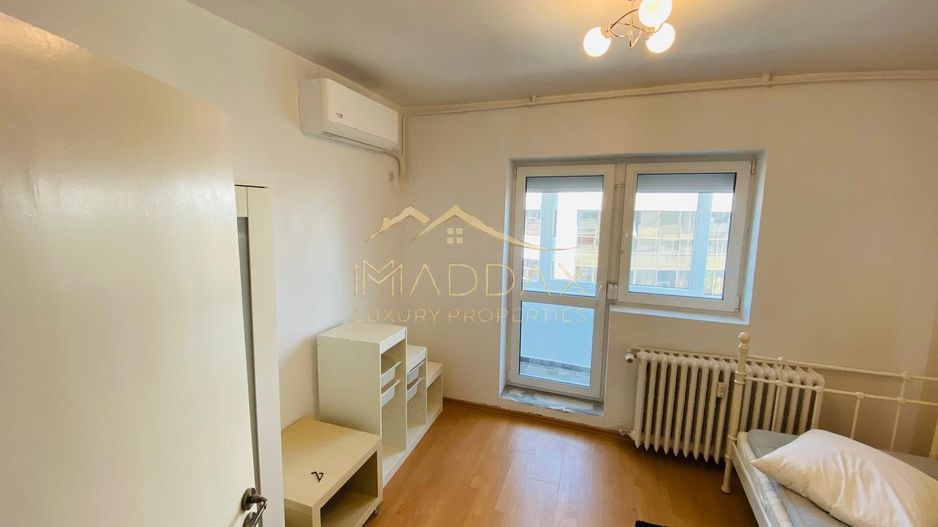 Apartament spațios cu 4 camere, vedere spectaculoasă către Palatul Parlamentului - Poză 17