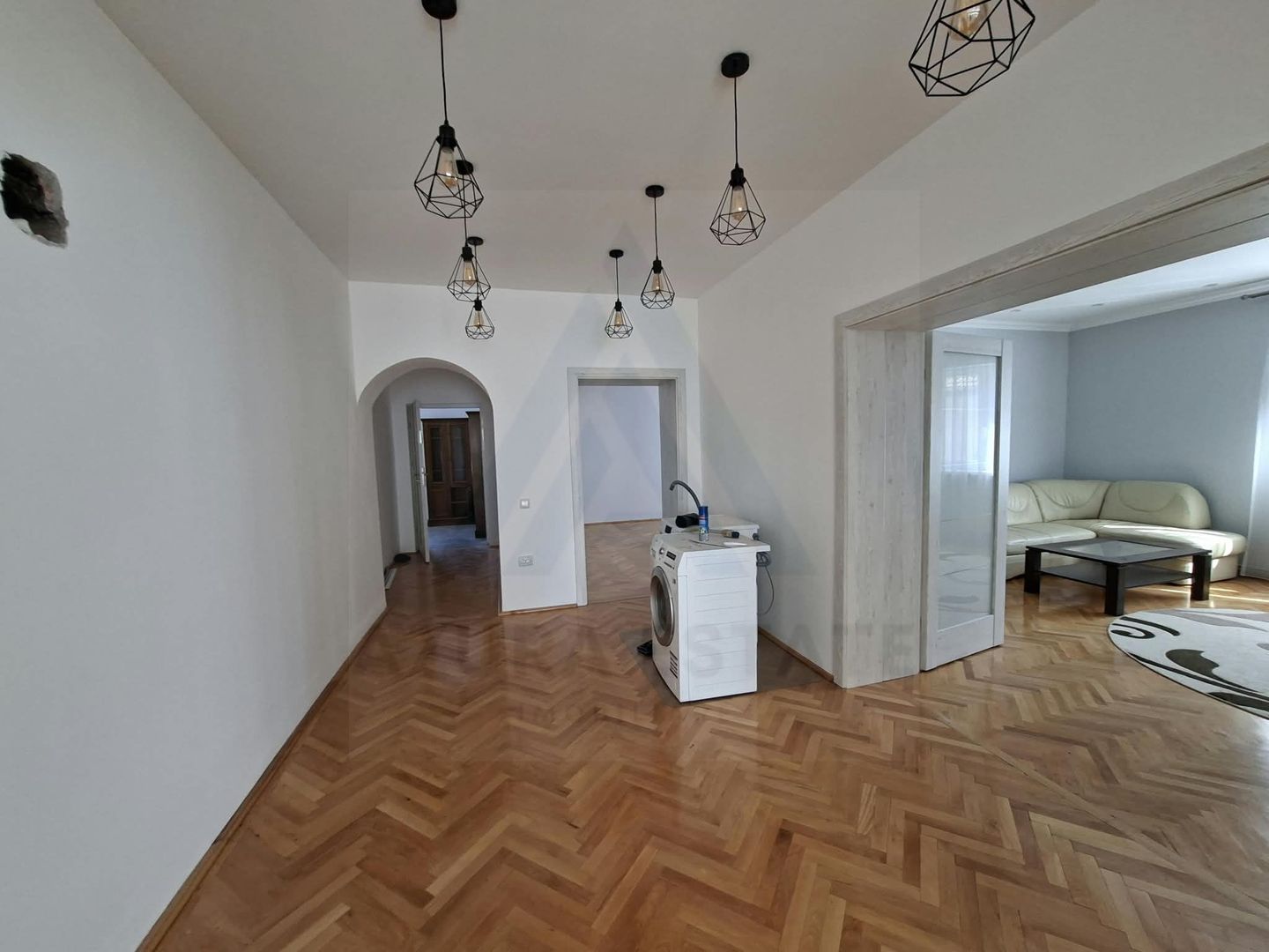 Apartament la casa 110 mp utili etaj 1 pivnita 20 mp zona Trei Stejari - Poză 11