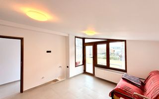 Doua etaje in vila pe malul lacului Grivita birouri rezidential - Poză 14