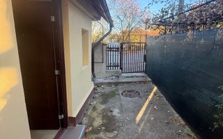 2 corpuri de Casă renovate + teren 125 mp Campina - Poză 33