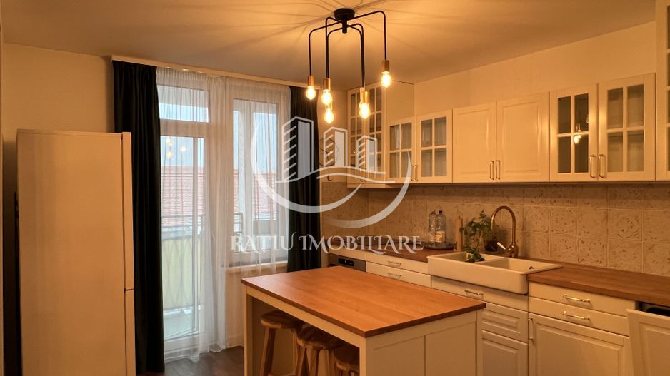 Apartament cu 4 camere | Ultracentral | Oradea - Poză 1