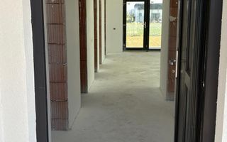 Casa Santandrei, 167 000 E (neg). Comision 0. - Poză 16