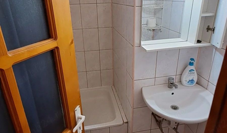 GARSONIERA, GIROCULUI - Poză 2