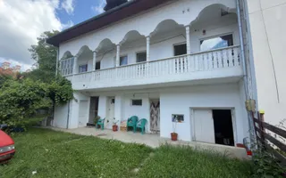 CASĂ 4 CAMERE TEREN 233 MP CENTRU CAMPULUNG - Poză 15