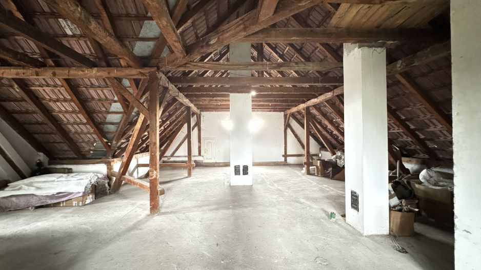 Am redus pretul - Casa deosebita pe 3 nivele in zona linistita - Poză 12