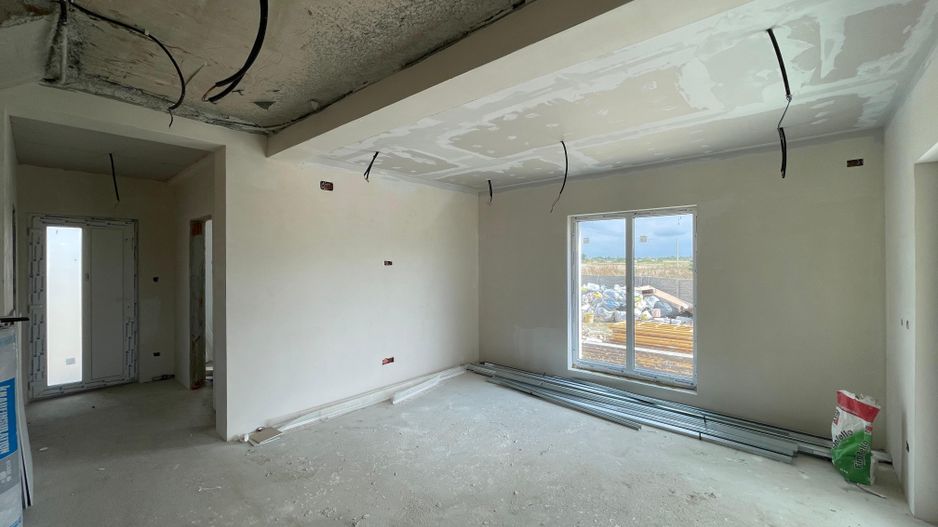 Duplex despartit prin camera tehnica - 4 Dormitoare - Urseni - Poză 3