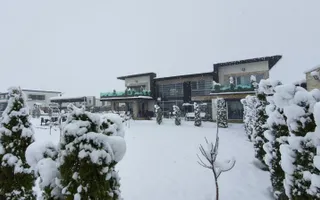 Vila ultrafinisata 550 mp utili si 2000 mp teren amenajat in Sibiu - Poză 17