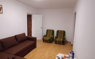 BRASADAS vinde ap 2 cam la etajul 3/4 în Carpați. - Poză 1