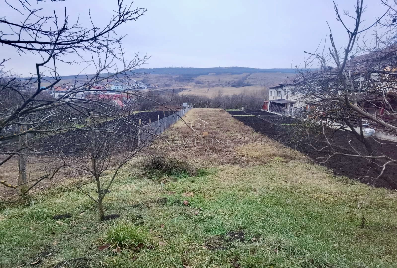 Teren intravilan 1250 mp Strada Oasului / Iris - Poză 1