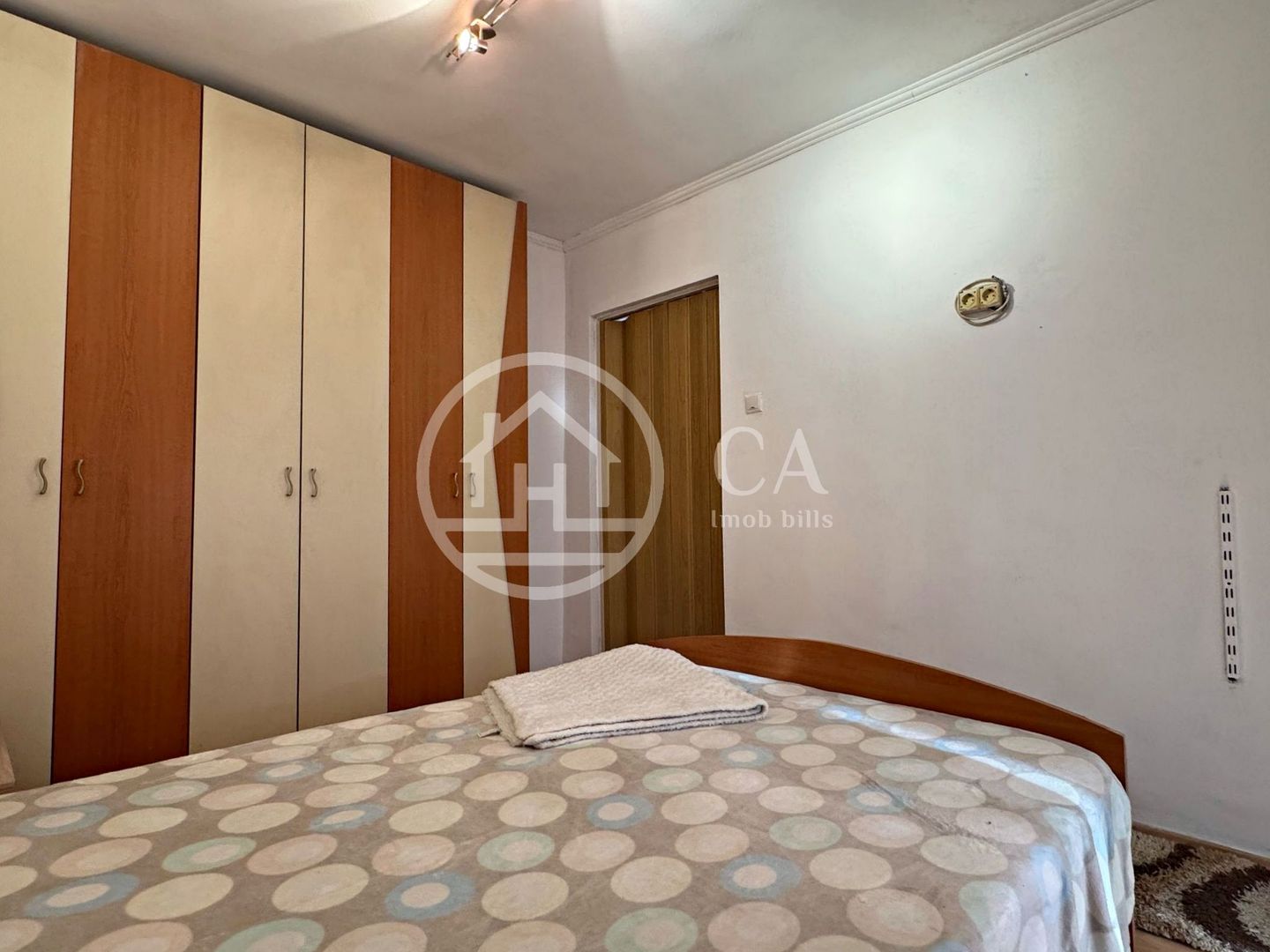 Apartament de vânzare cu 2 camere tip X în zona Rogerius, Oradea - Poză 4