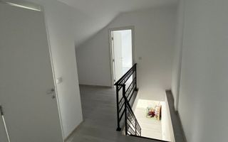 Apartament 4 camere 2 bai si balcon pe Mihai Viteazu - Poză 11