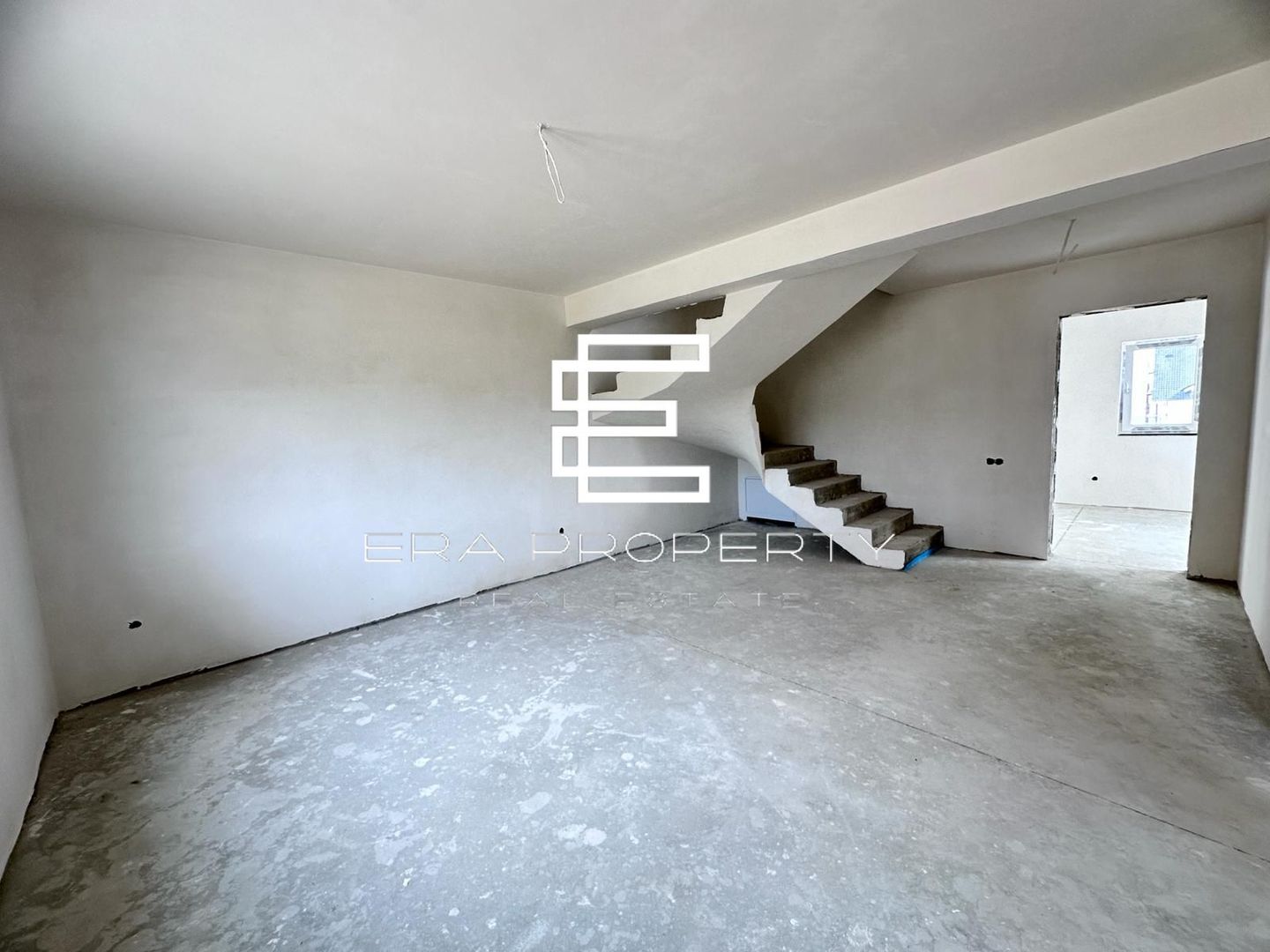 Casă nouă, cu pivniță, pod și 3 dormitoare – situată pe colț - Cisnadie - Poză 3