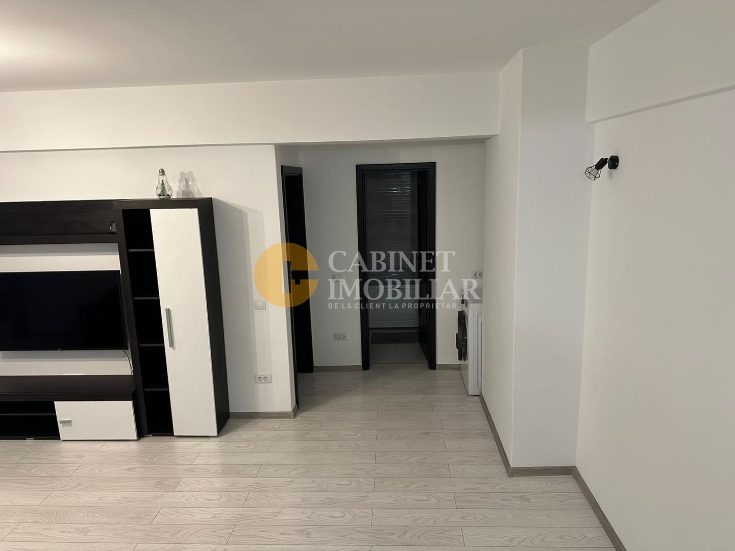 Apartament 2 camere-etaj intermediar- Rond Mall Moldova - Poză 5
