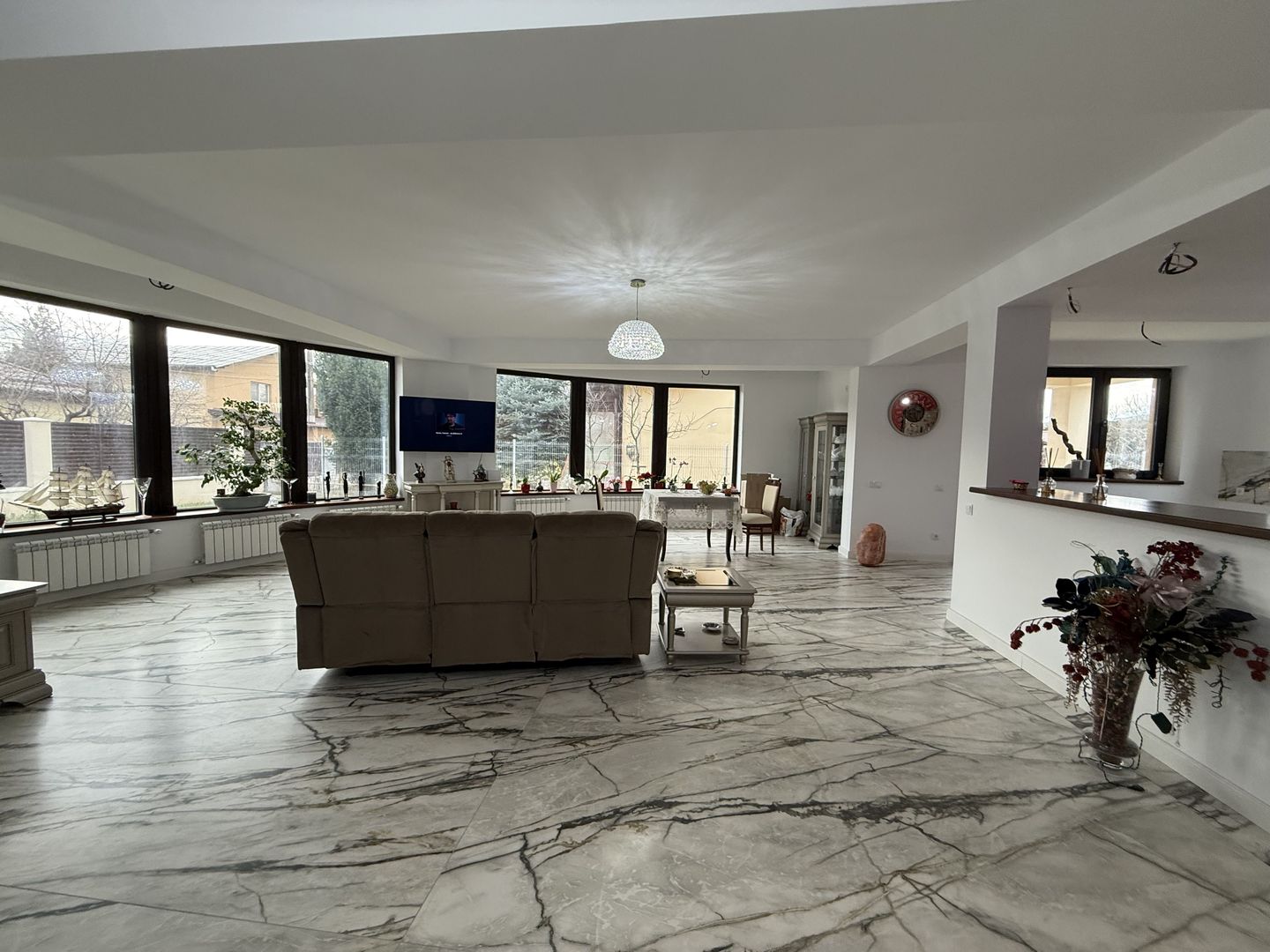 Vila Delux P+1 cu terasă și garaj + teren intravilan 783mp - Poză 8