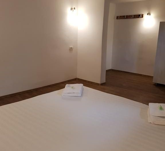 CAzare pentru firme,angajati zona Onix - Poză 3