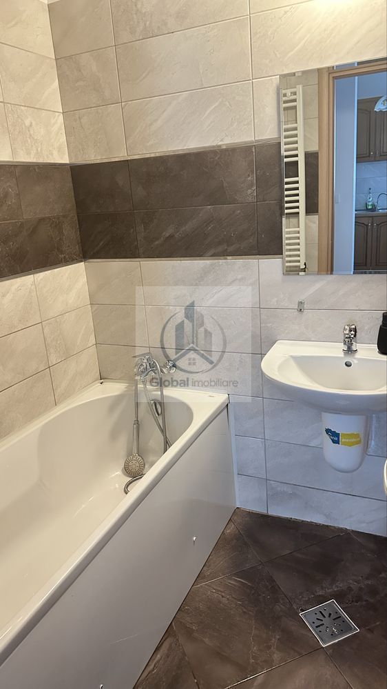 Închiriez Apartament 2 Camere + Loc Parcare Privat Dimri Residence - Poză 7