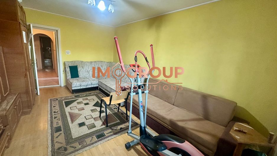 Cug Selgros - 2 Camere Decomandat - Eta3/4 - Bloc 1986 - Poză 2