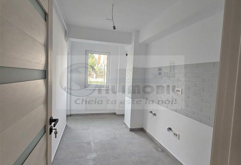 Apartament 2 camere – Etaj 1, balcon închis – Str. Soarelui, Păcurari - Poză 5