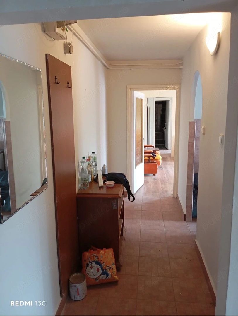 Apartament 3 camere de vanzare - Poză 3