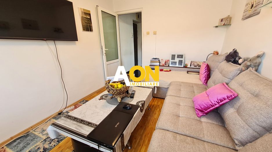 Apartament, 34 mp, Semidecomandat, Mobilat si Utilat, Cetate - Poză 2