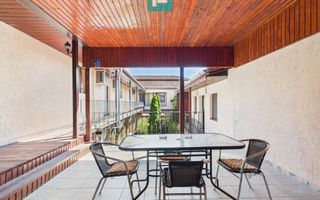 Casă și clădire de apartamente la Orțișoara - Poză 14