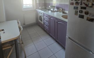 Închiriere Apartament cu 2 camere, centrala proprie, decomandat, Titan - Poză 5