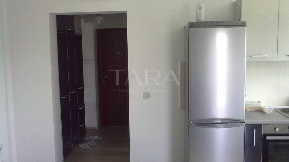 Garsonieră spațioasă în zona Matrasti, Cluj-Napoca. - Poză 2