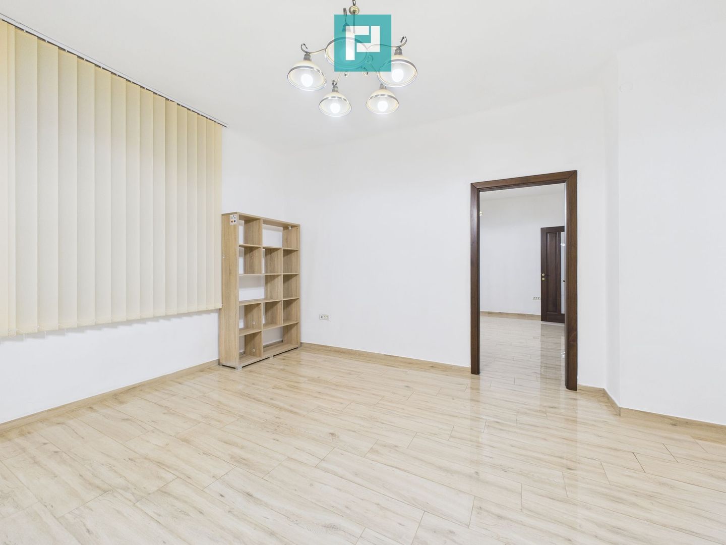 Apartament 3 camere ultracentral modern pe Cloșca - Poză 26