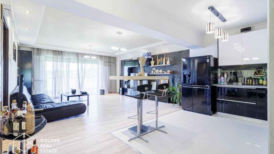 Apartament spatios Pipera, vedere la padure, dotari premium, parcare - Poză 1