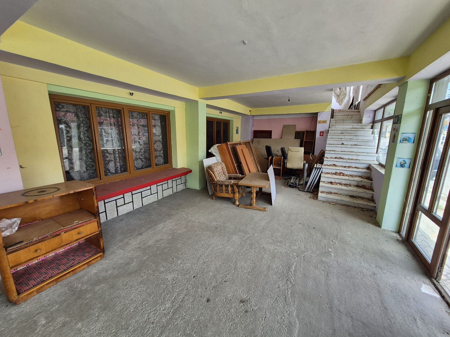 Spatiu comercial+Locuinta 664 mp construiti+anexa 16 mp si teren 845mp - Poză 12