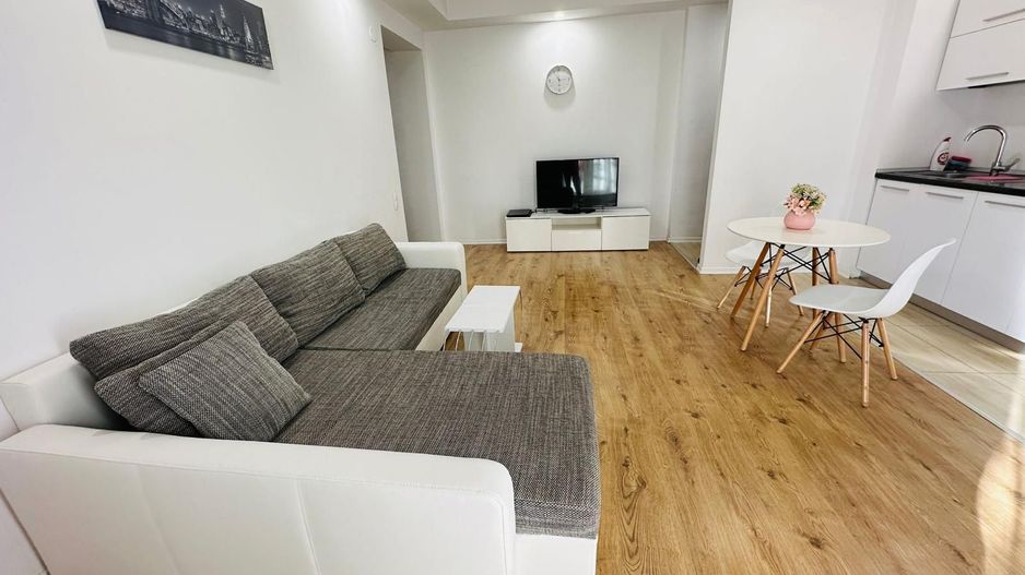 COSMOPOLIS - Apartament cu 2 camere si gradina, mobilat si utilat. - Poză 3