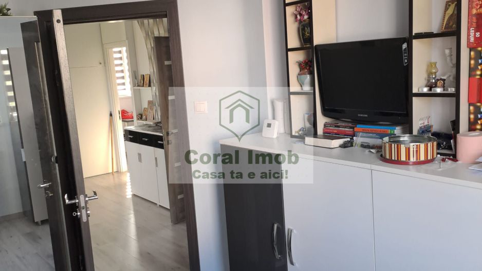 Inchiriez casa intrare Comuna Berceni - Poză 4