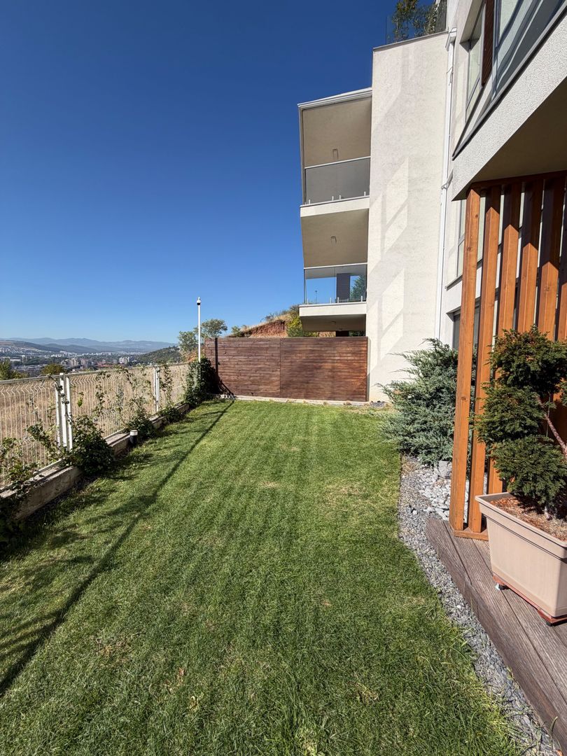Apartament PREMIUM cu curte, terasă și lift cu acces direct în living - Poză 30