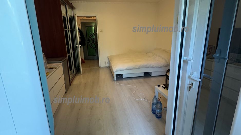 Garsonieră 33 mp la 2 minute Metrou Titan bloc mixt etaj 3 - Poză 4