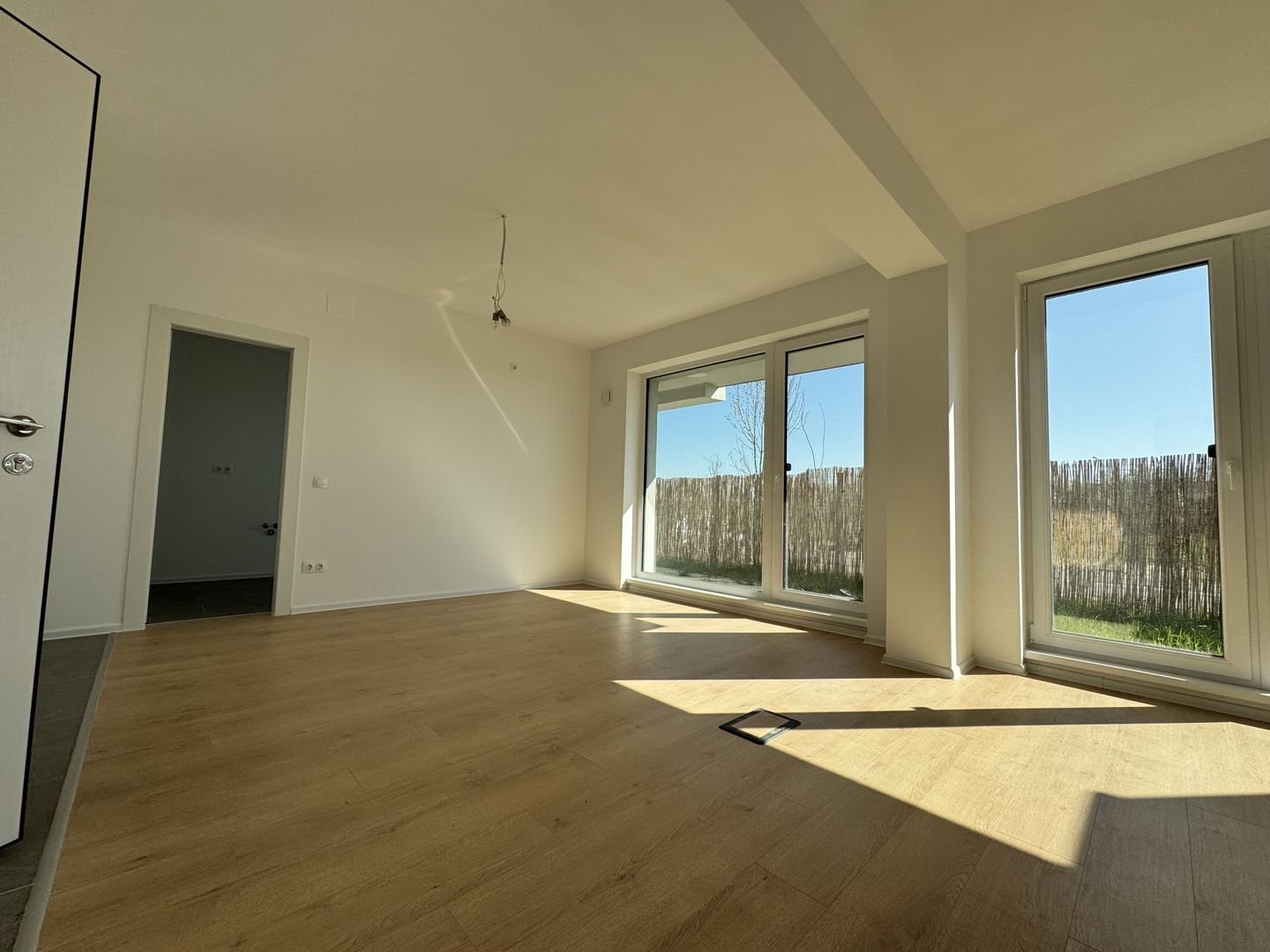 Studio 45mp SU + Gradina Proprie / Sectorul 1 Lacul Straulesti - Poză 1