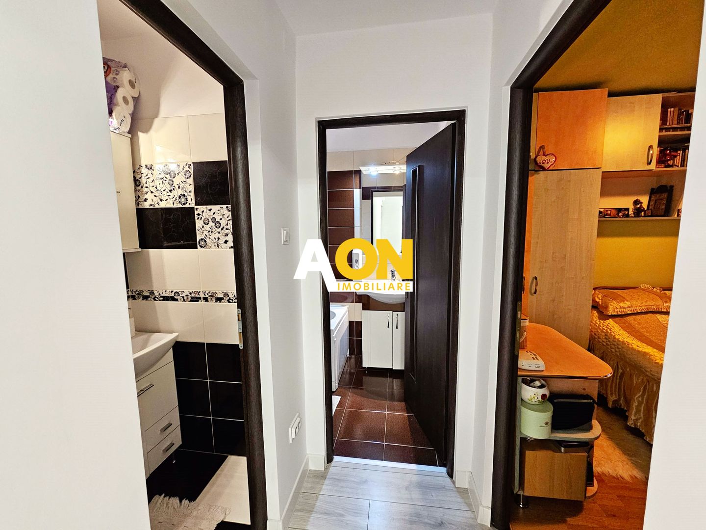 Apartament 2 camere, decomandat, 55 mp utili, mobilat, et. intermediar - Poză 9