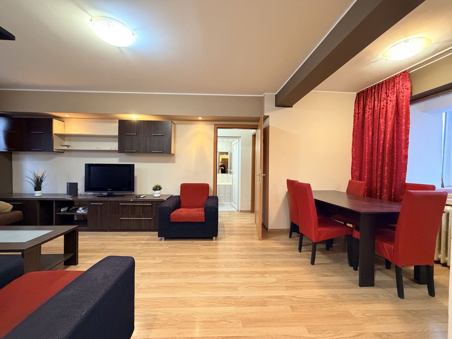 Apartament 4 camere,  aproape de centrul orașului – Circumvalațiunii - Poză 3