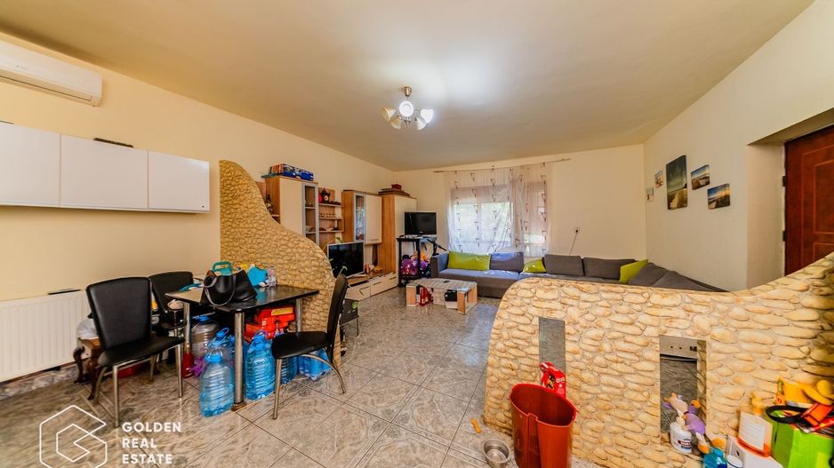 Apartament 2 camere, zona Bujac, parter - Poză 3