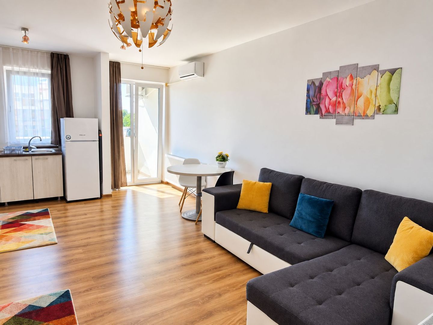 Giroc-Unitatea Militara | Etaj 1 | Balcon | Parcare | Disponibil imediat - Poză 1