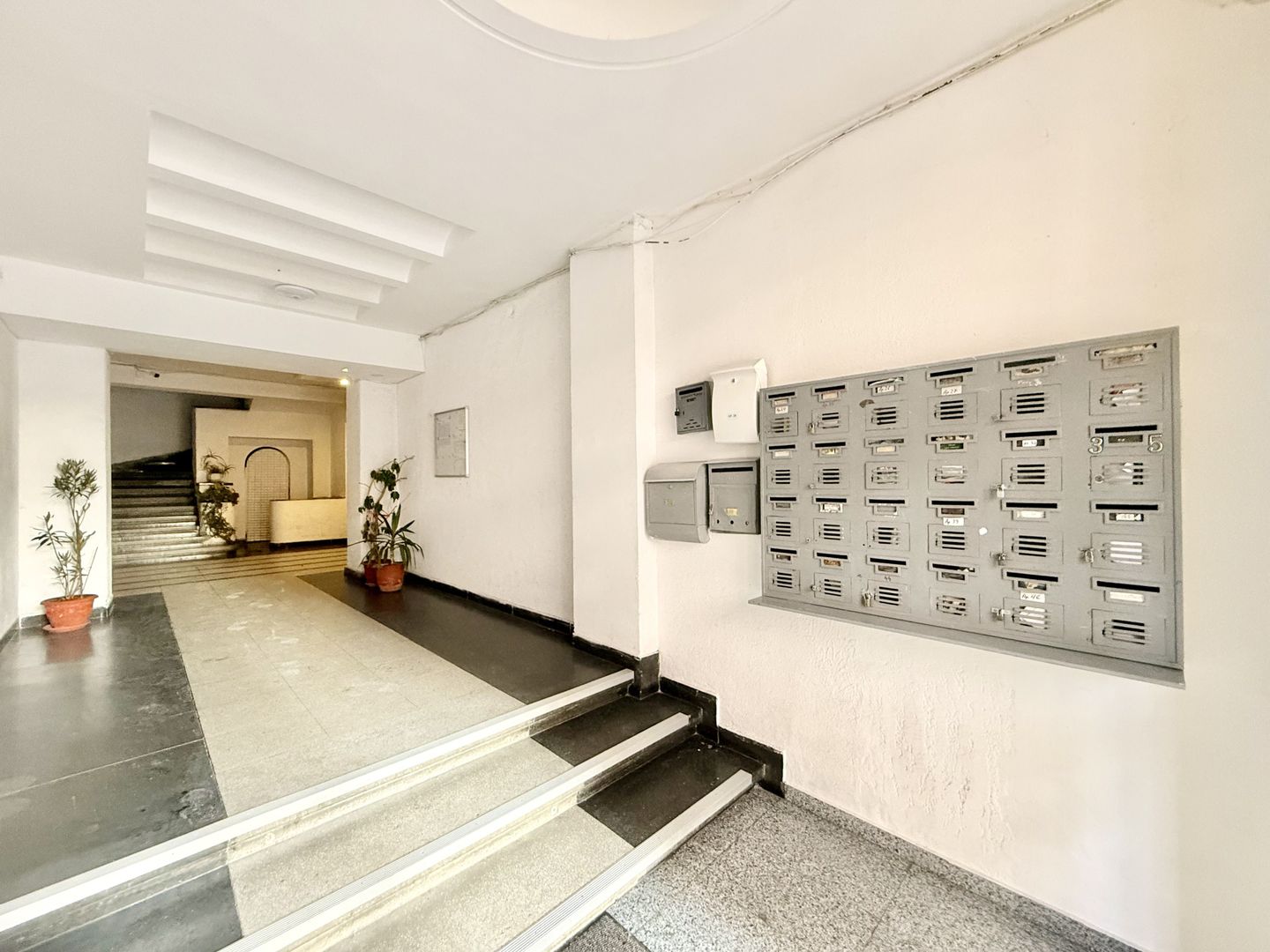 Calea Victoriei ap 2 camere cu terasa parter risc 1 - Poză 24