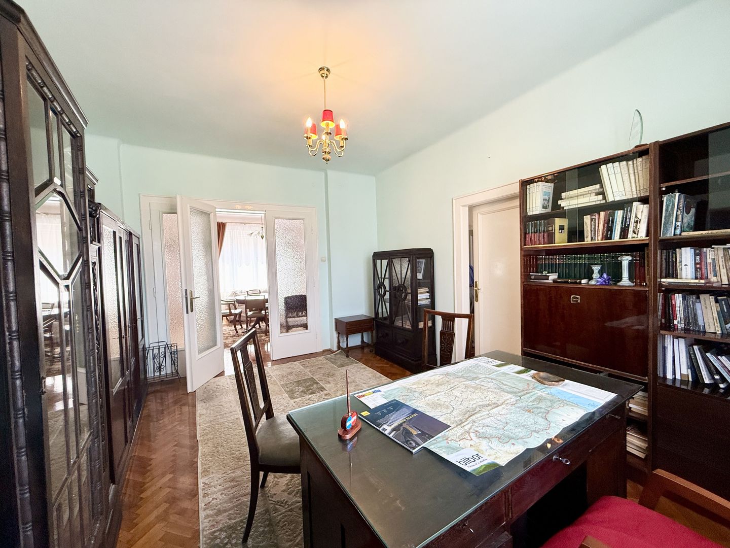 Apartament mobilat si utilat complet, zona centrala, 4 camere, 2 bai - Poză 11