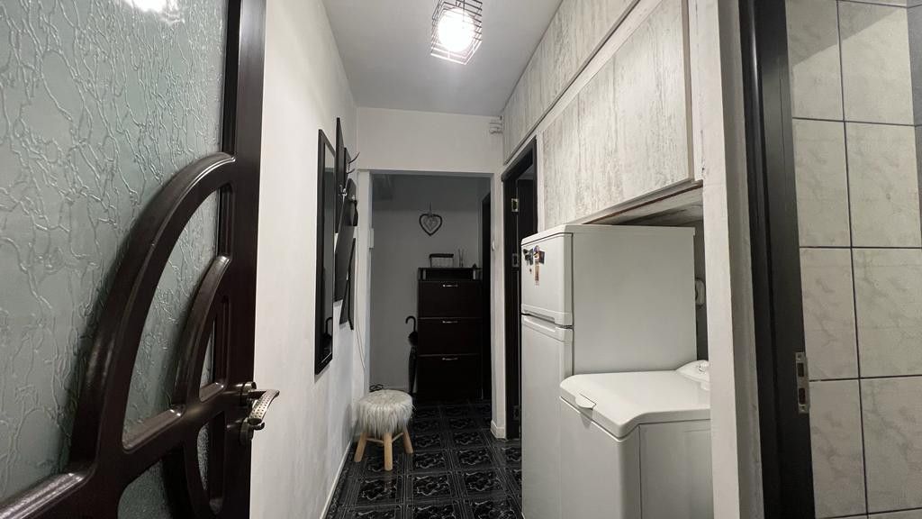 KM 4-5 - Apartament cu 3 camere situat la etajul 3 - Poză 13