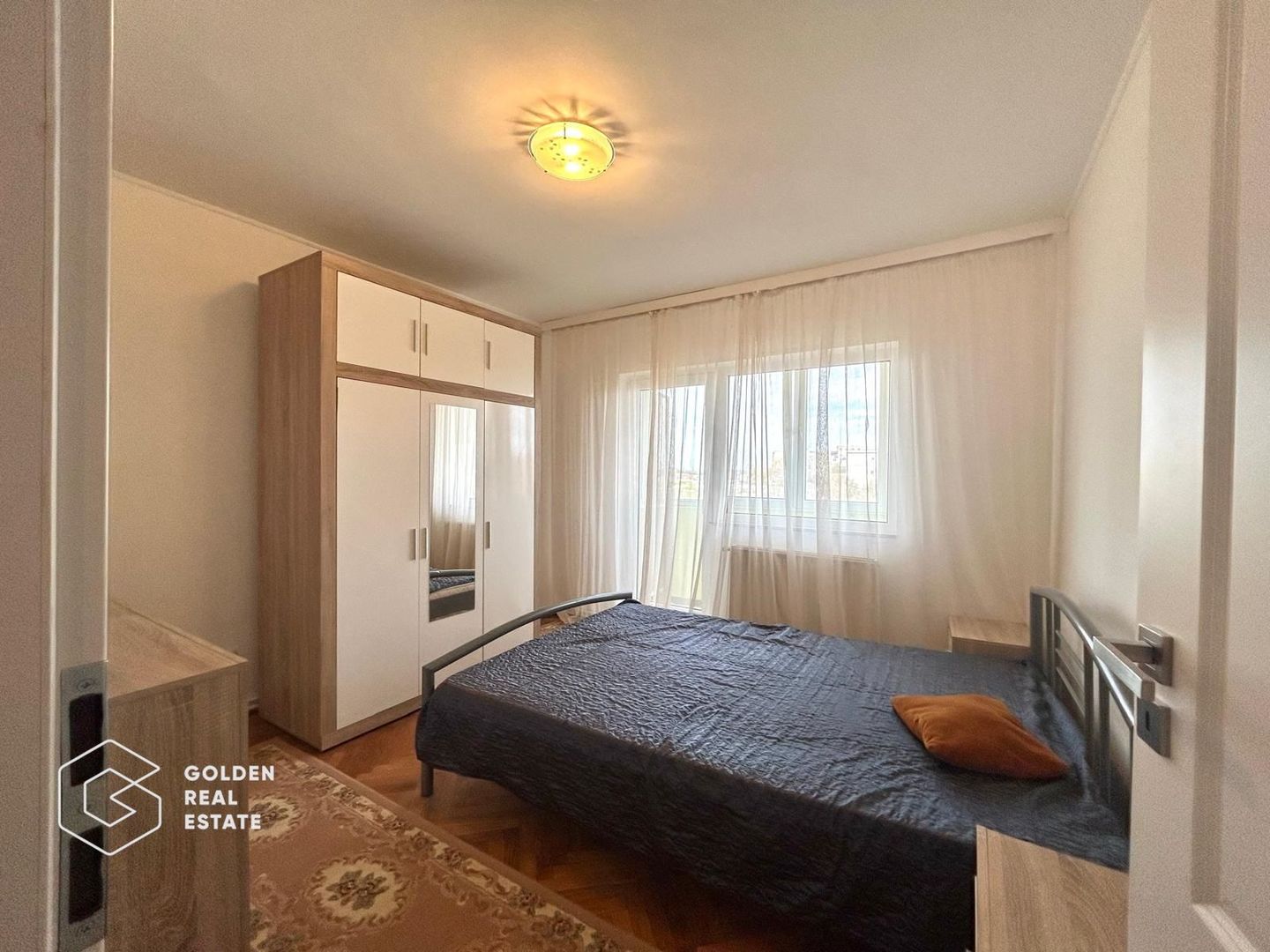 Apartament cu 3 camere, etaj 3, zona 300 Micalaca - Poză 5
